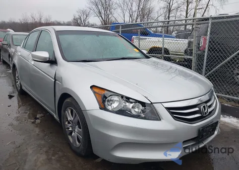 2012 Honda Accord 2.4 Se из США, поврежденный, VIN 1HGCP2F61CA226824